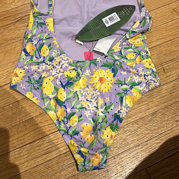 New Farm Rio Lemon Drop Low-Back One-Piece Swimsuit - Picture 9 of 14